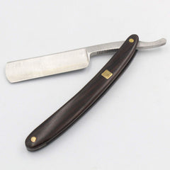 Gihunk vintage straight-edge razor highlighting classic design and edge quality