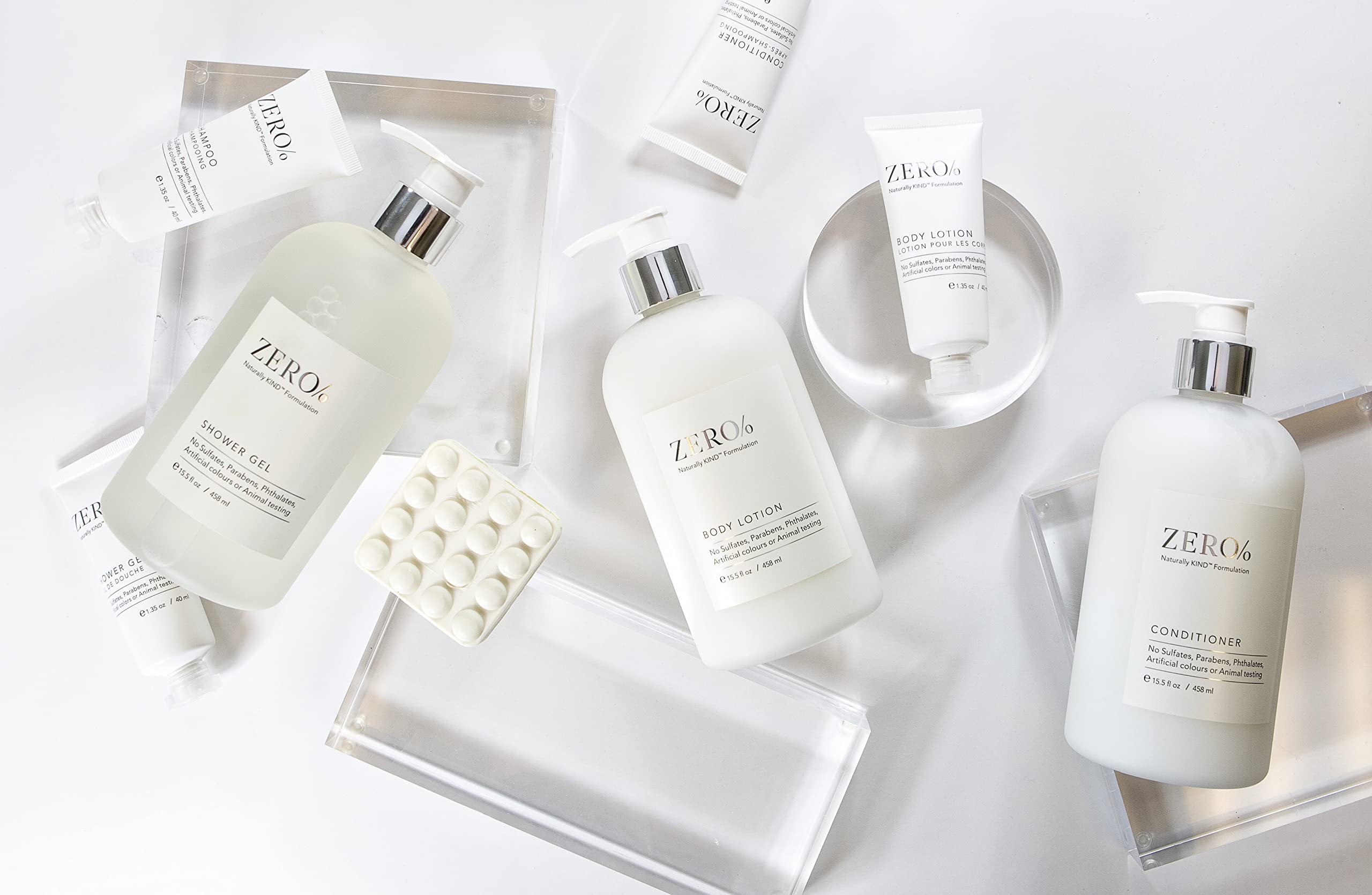 Gilchrist & Soames Zero% shampoo during hair application demonstrates lather