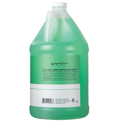 Ginger Lily Farms Aloe Vera scent close-up highlights soothing aroma and gentle cleansing.