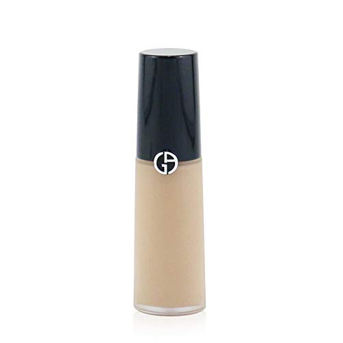 Giorgio Armani Luminous Silk Concealer radiant finish adds natural glow