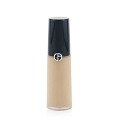 Giorgio Armani Luminous Silk Concealer radiant finish adds natural glow