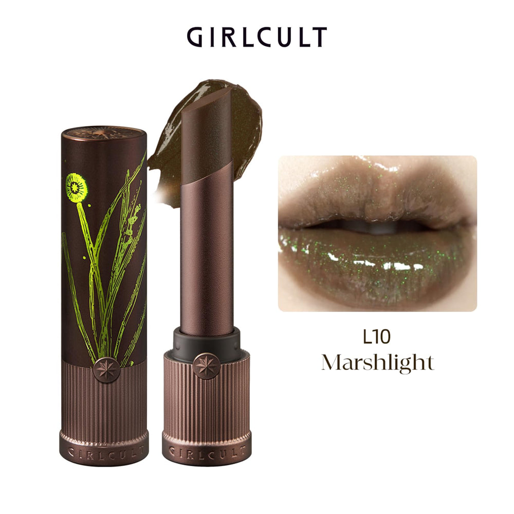 Texture detail of GIRLCULT lipstick showing weightless, non-sticky feel.