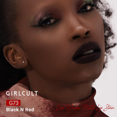 GIRLCULT Lip Stain applicator demonstrates smooth, comfortable glide.