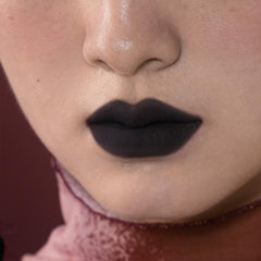 GIRLCULT Matte Lip Stain delivers comfort-first texture on the lips.