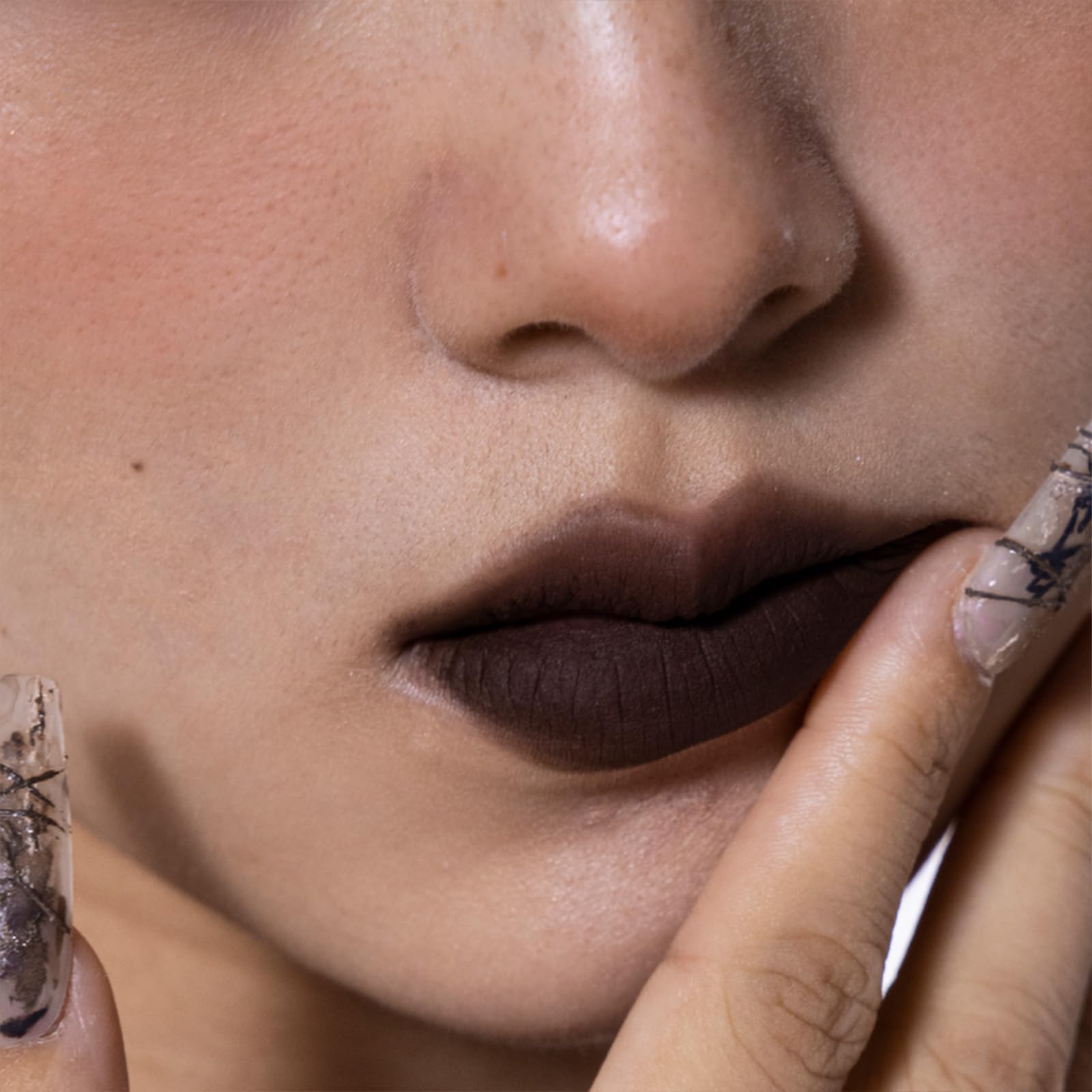 GIRLCULT Matte Lip Stain comfort texture keeps lips breathable and non-drying