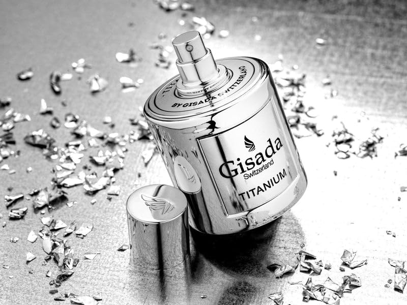Gisada Titanium bottle cap close-up highlights premium craftsmanship.