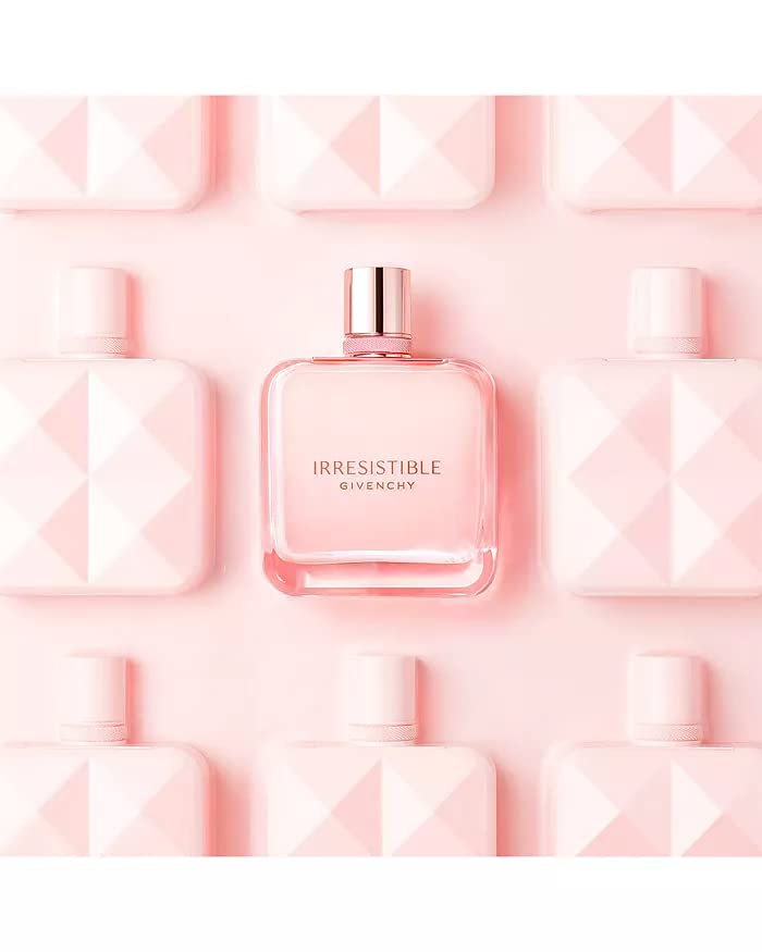 Givenchy Irresistible Rose Velvet note iris close-up emphasizes the rose heart.