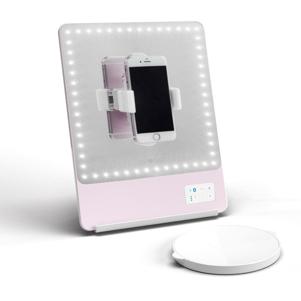 GLAMCOR Riki Skinny LED panel delivers bright, even light for precise makeup tasks.
