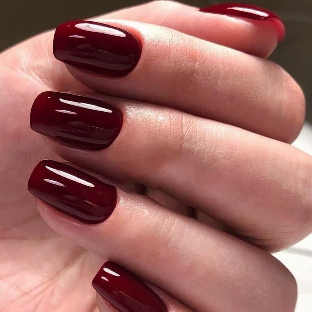 GLAMERMAID adhesive nails ensure secure bond for daily activities.