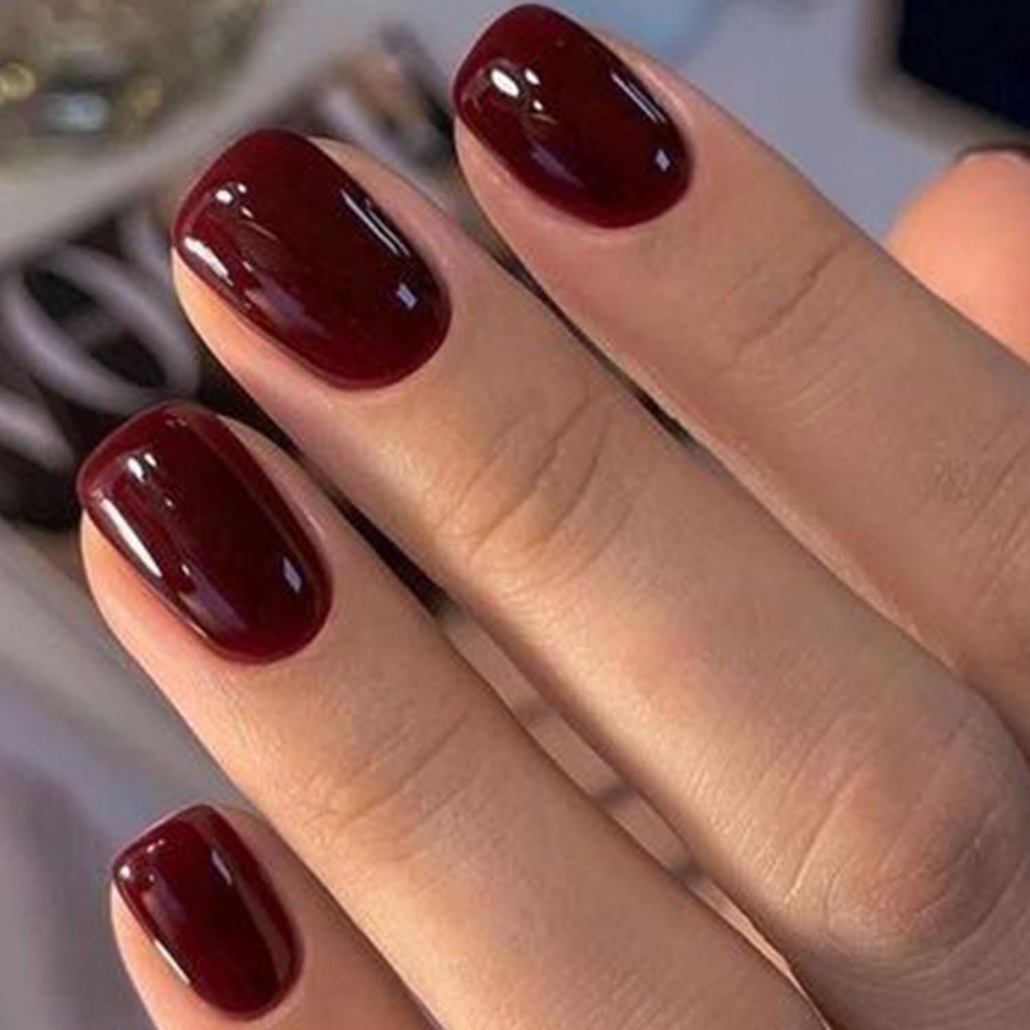 GLAMERMAID nails ready to wear, no polish or lamp needed for salon look.