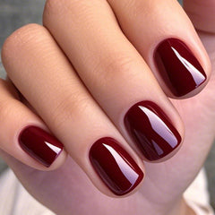 GLAMERMAID kit includes 24 nails plus adhesives for DIY mani