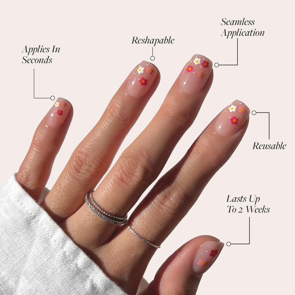 Glamnetic Pretty Bloom nails with flower accents ideal for Valentines day styling