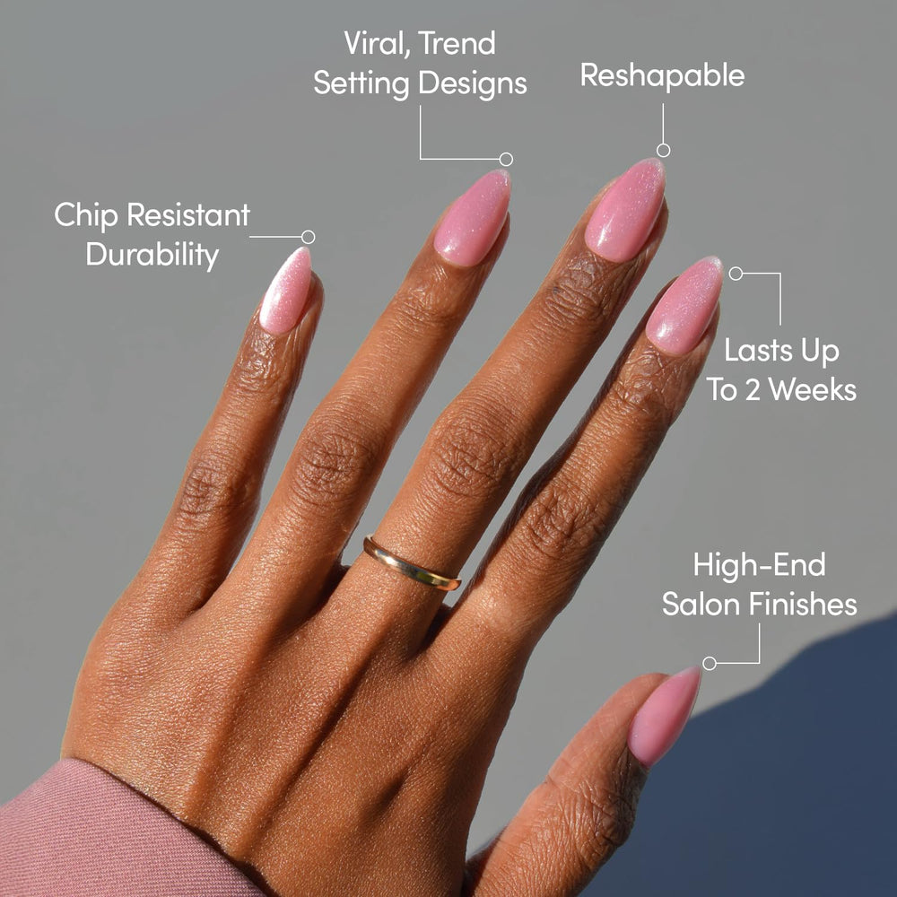 Glamnetic short almond nails for comfortable wear and bold shine.