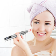Glemme derma roller head closeup, gentle beginner-friendly micro-needling at home.
