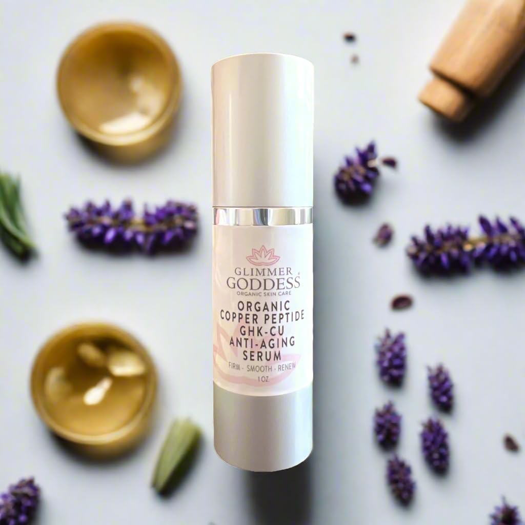 Glimmer Goddess serum-hyaluronic-acid-drop demonstrates instant surface hydration.