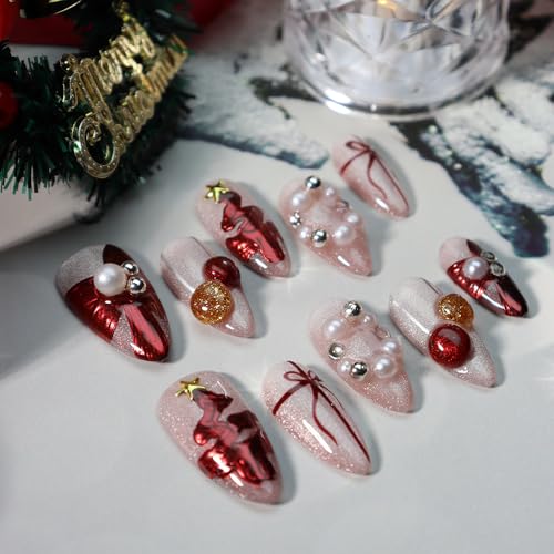 GLORS press-on nails with gold glitter accents for a glamorous holiday look.