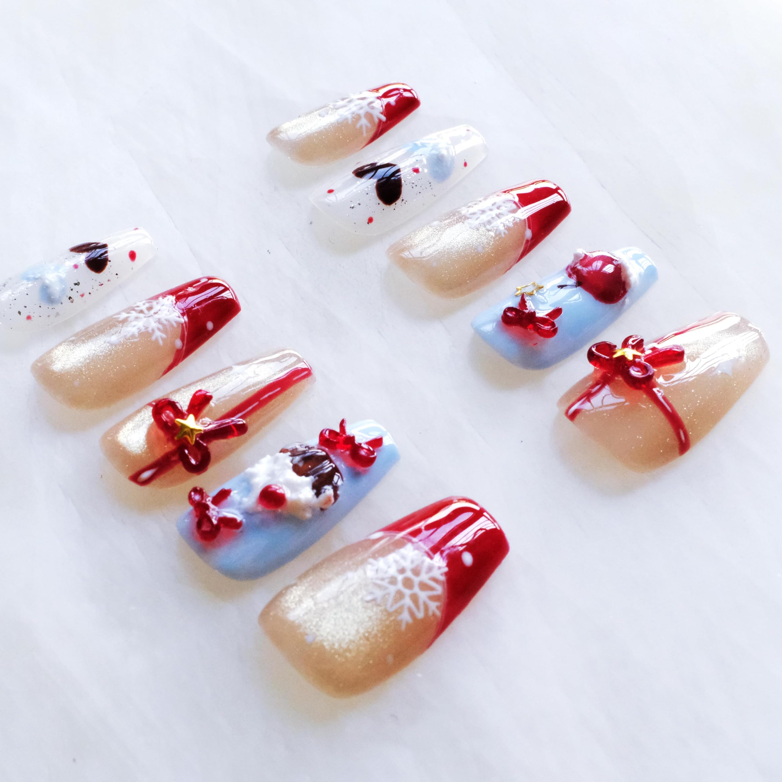 GLORS design close-up: 3D bows and holiday detail