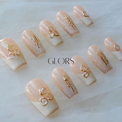 GLORS Purly medium nails with nude-to-white fade and French tips for versatile wear.
