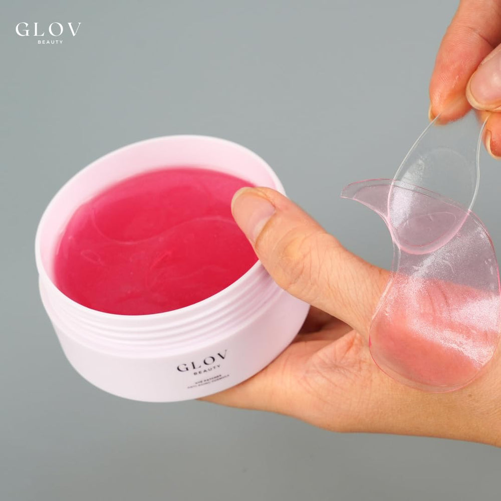 Glov Beauty collagen-based under-eye patches supporting elasticity and smoothness.