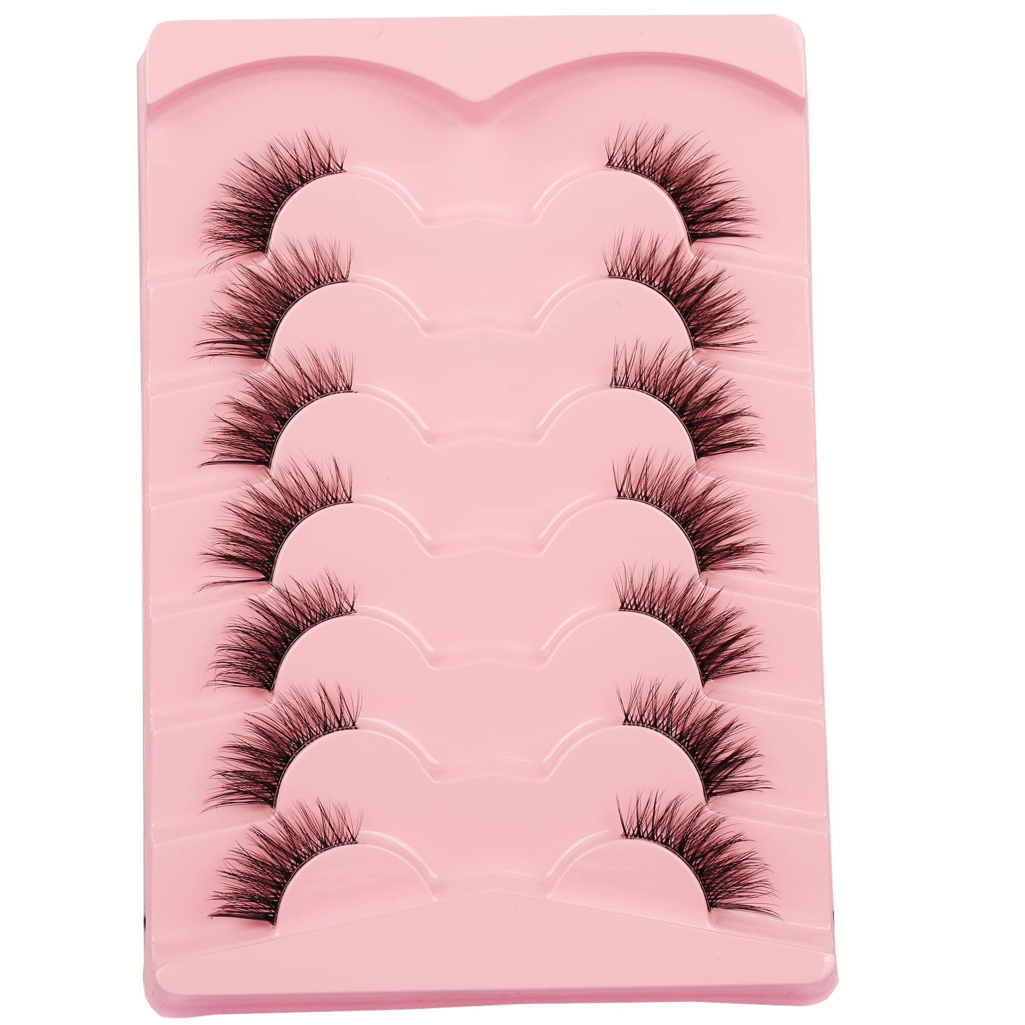 Gmagictobo 3D faux mink lashes for voluminous, feather-light finish.