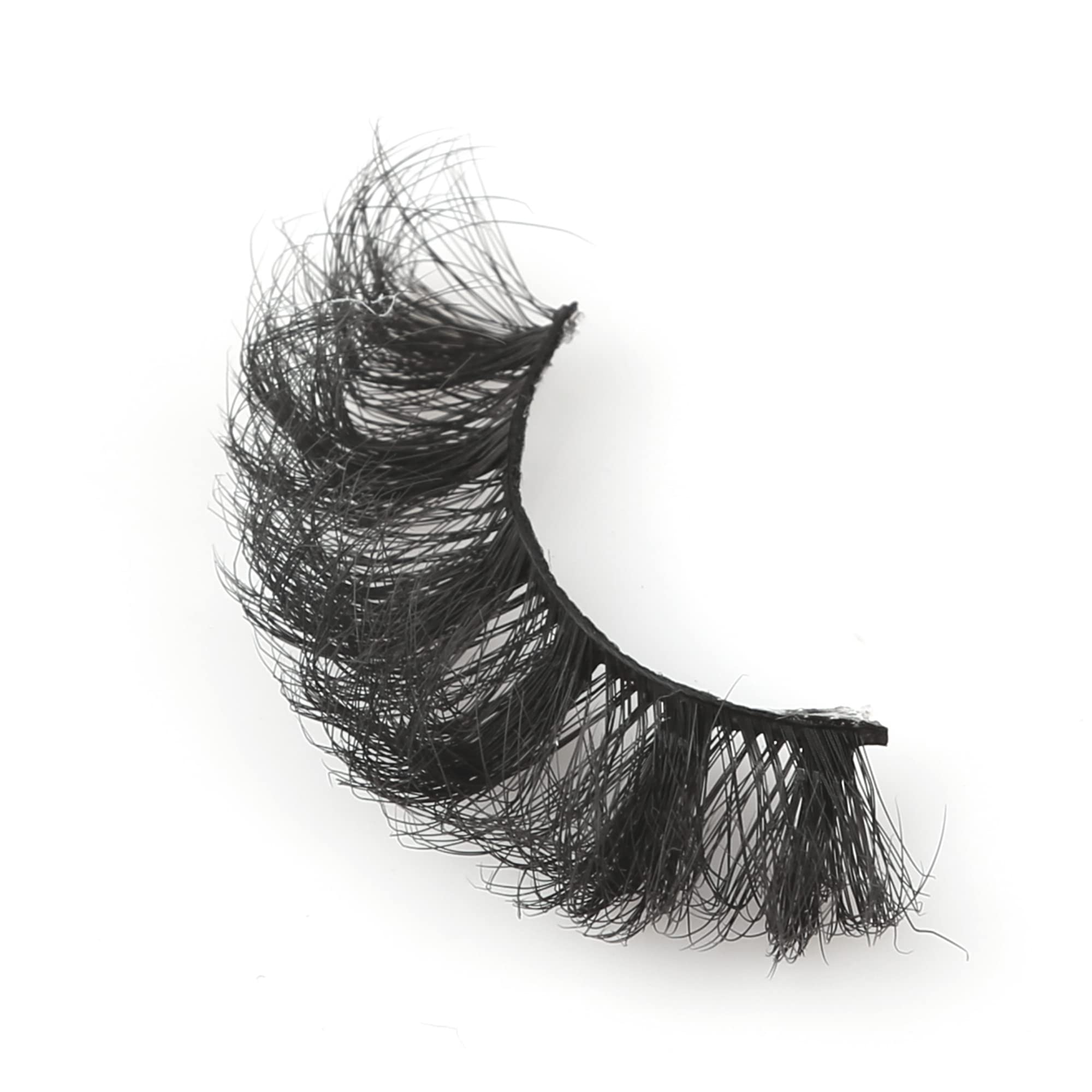 Gmagictobo long volume flutter creates dramatic eye definition.