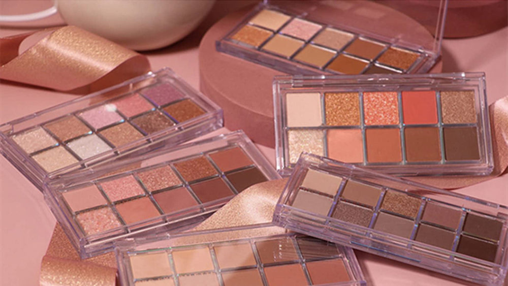 Go Ho travel-friendly palette ready for on-the-go makeup routines