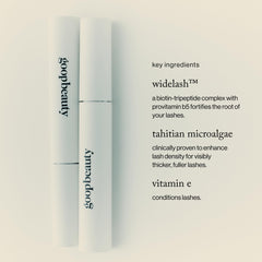 Goop Featherlash wand design with three edges helps separate lashes evenly.