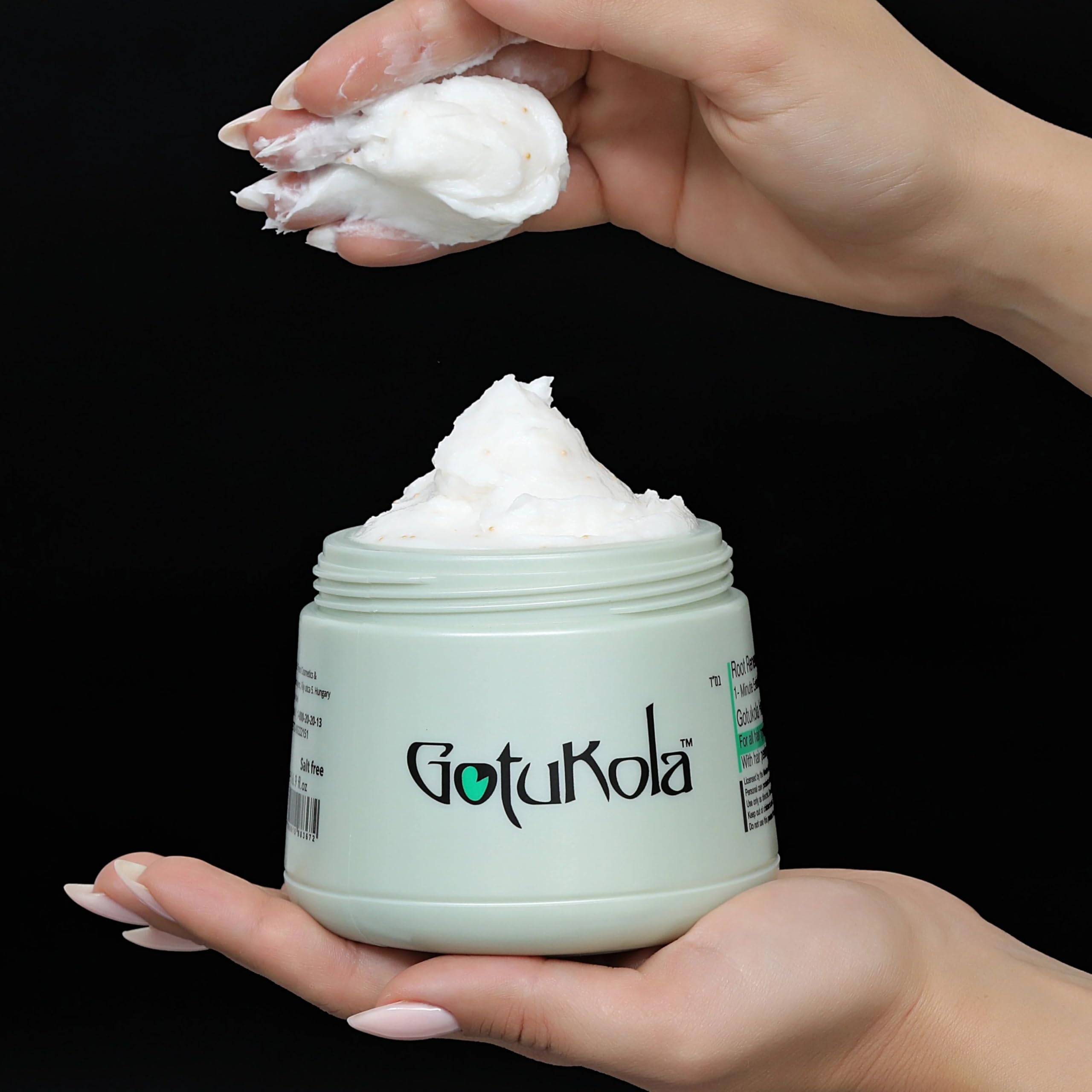 Gotukola 500 ml jar designed for long-term weekly conditioning.