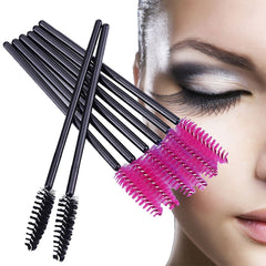 GoWorth straight-head eyebrow brush enables neat brow shaping and control.