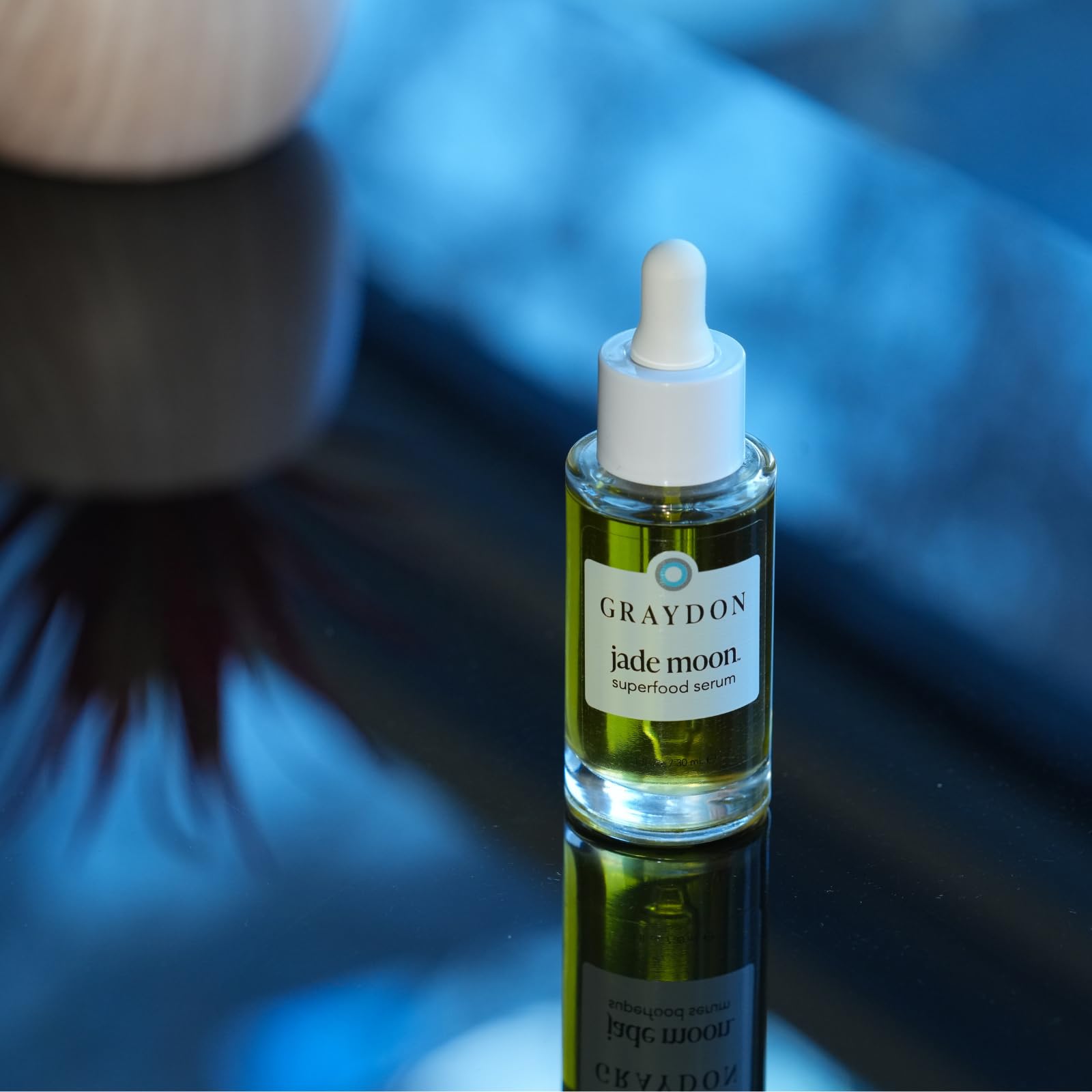 Graydon Jade Moon Serum applying on clean skin for hydration