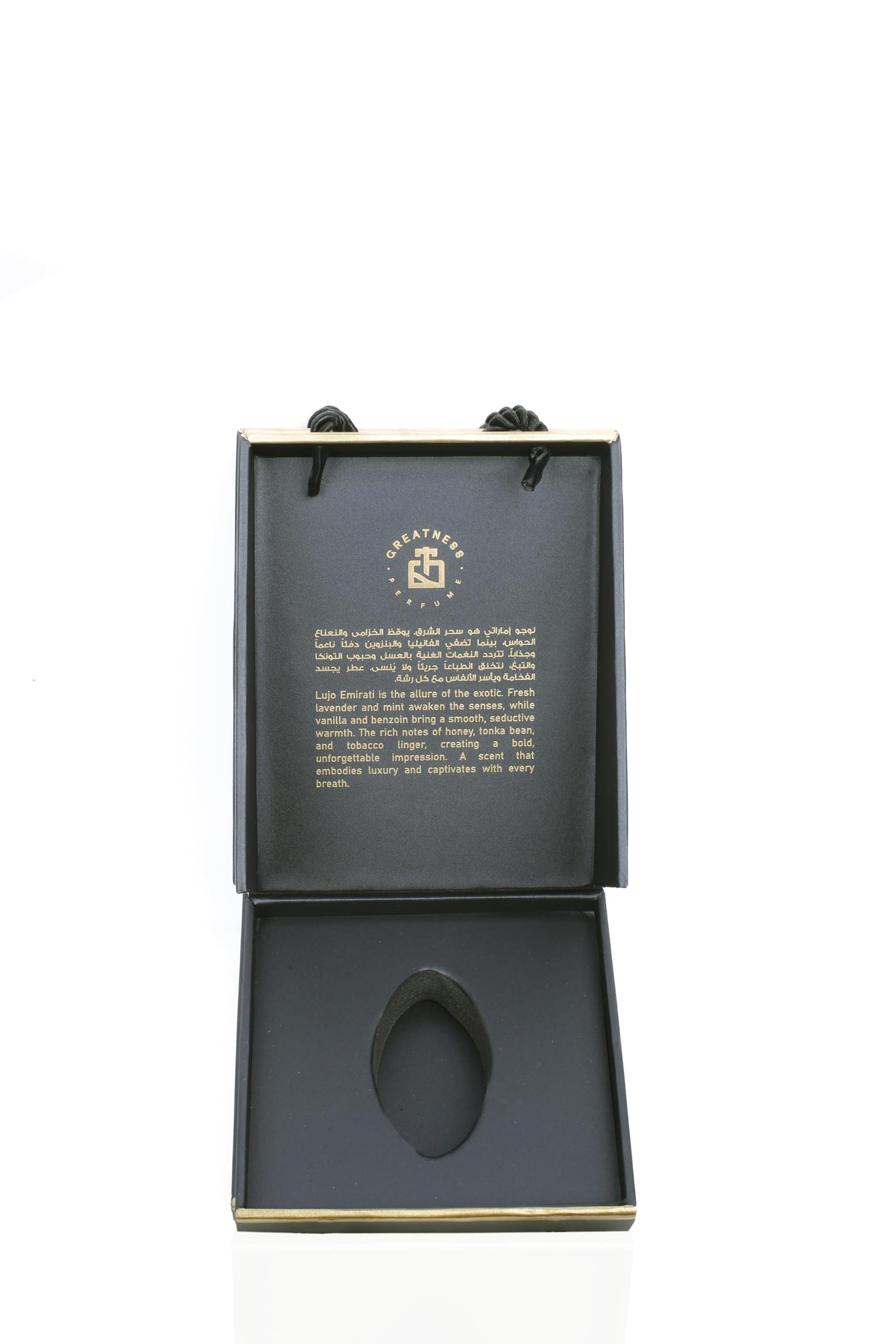 Greatness Lujo Emirati fragrance worn for day-to-night.