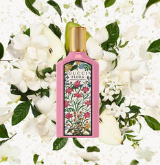 Gucci Bloom mini bottle, compact option for a fresh floral moment.