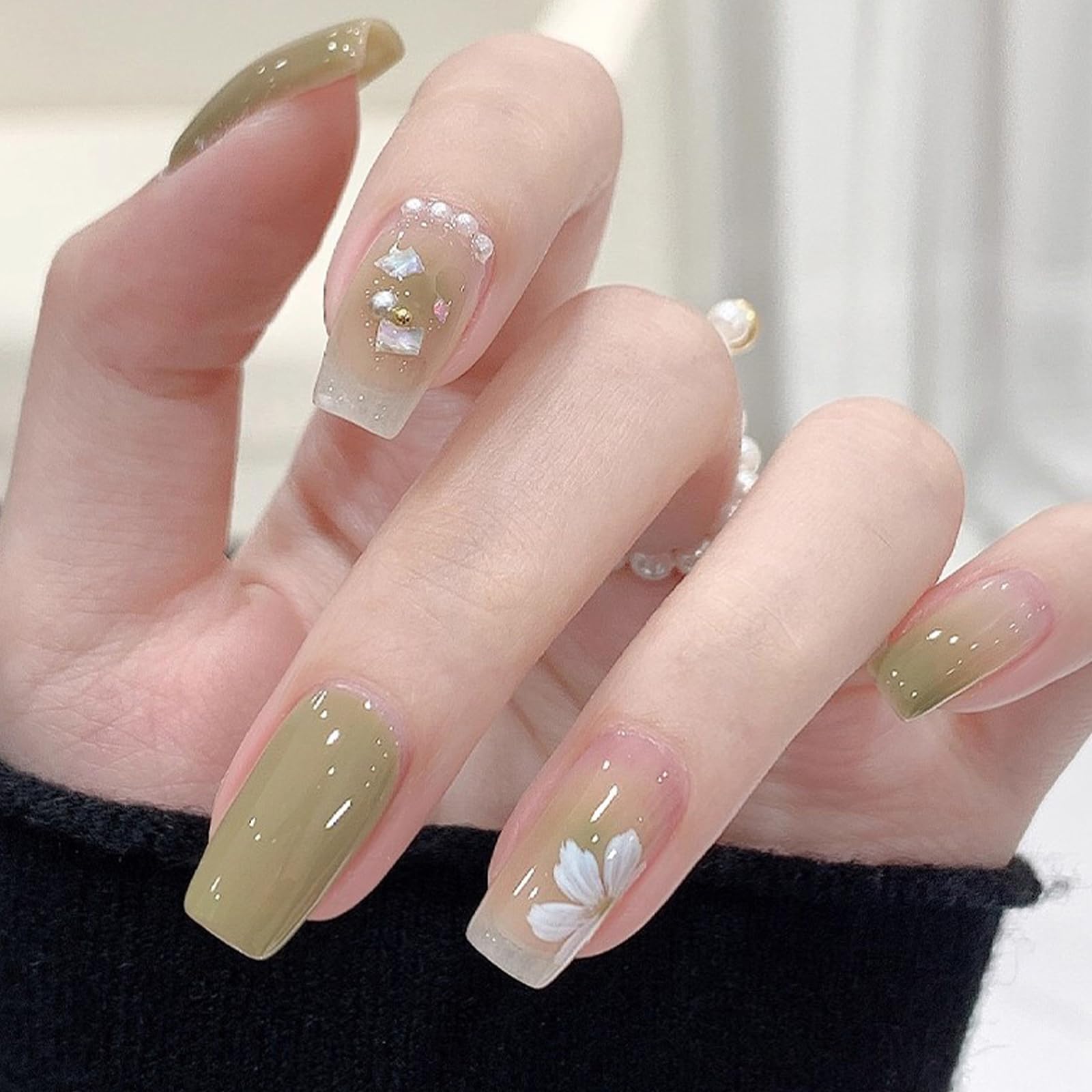 HAIY Dotting Pen closeup demonstrates five sizes for DIY designs