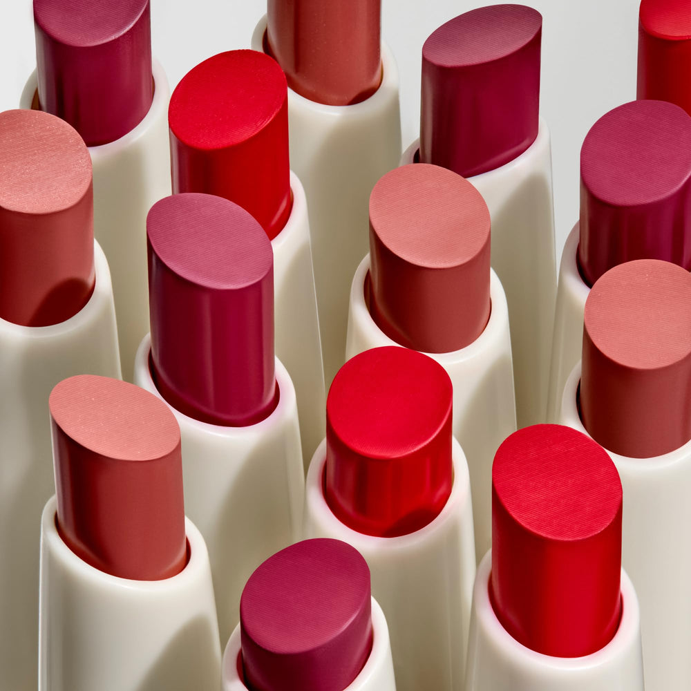 HALEYS Re-mark blurs fine lines for smoother lip look.