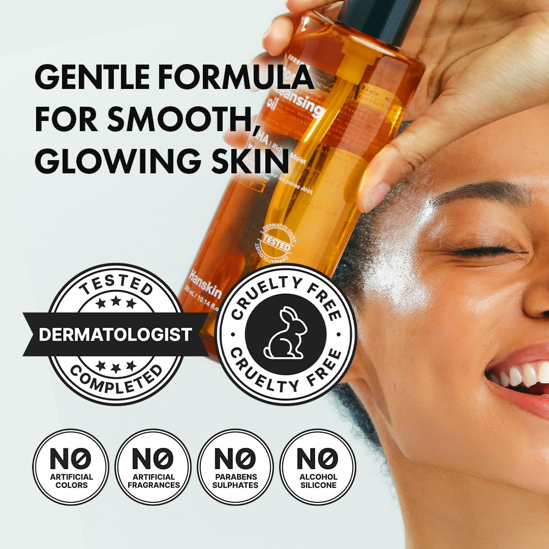 Tea tree oil in Hanskin AHA Pore Cleansing Oil for balanced skin.