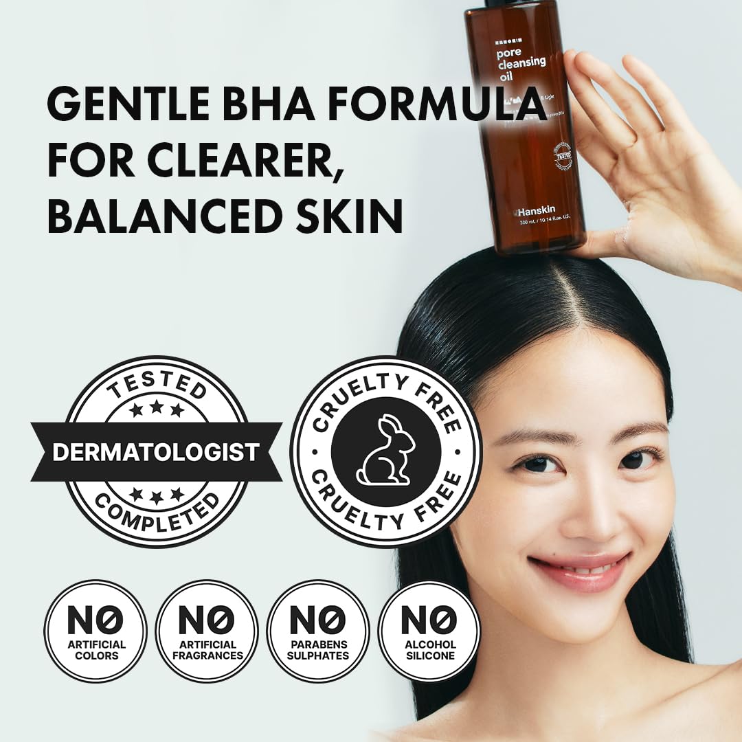 Hanskin BHA Pore Cleansing Oil removes waterproof makeup without eye irritation