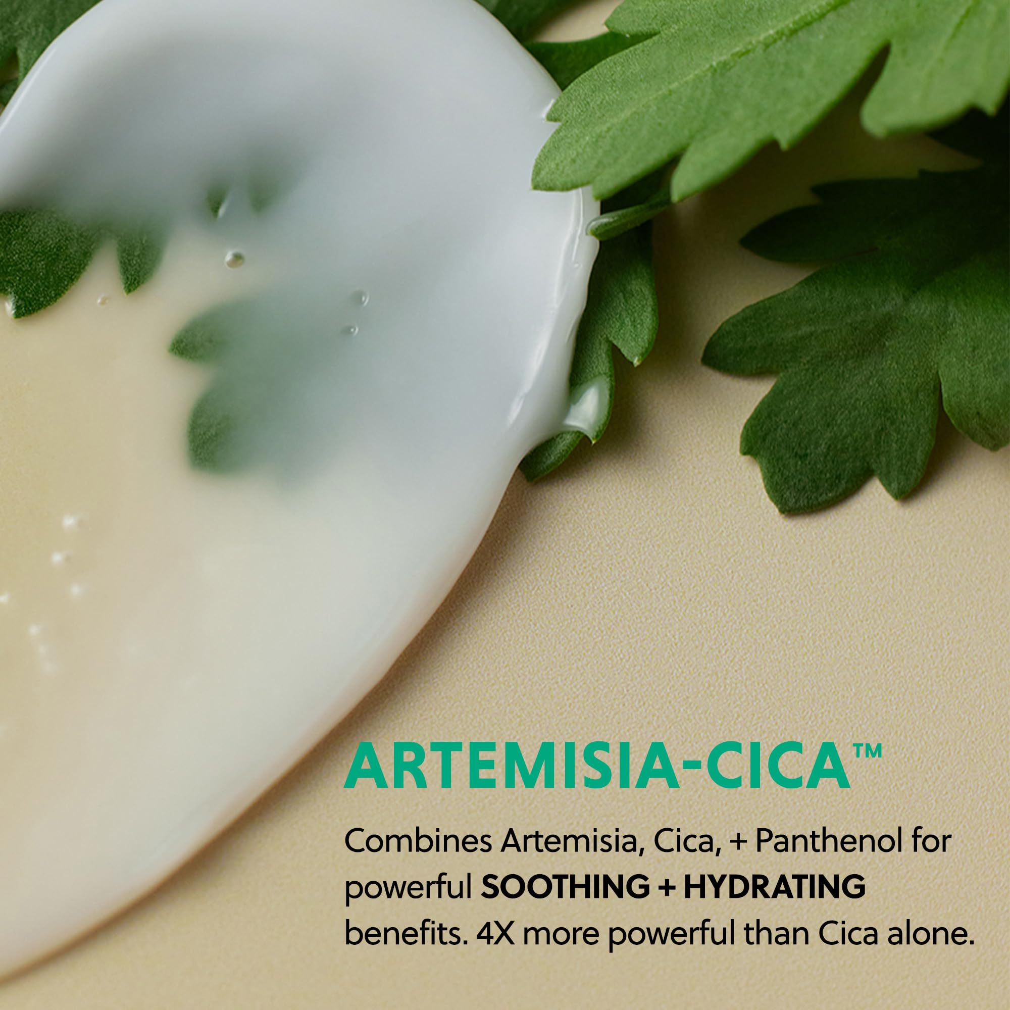Hanyul Artemisia Soothing Gel Cream dispensing action highlights easy daily use.
