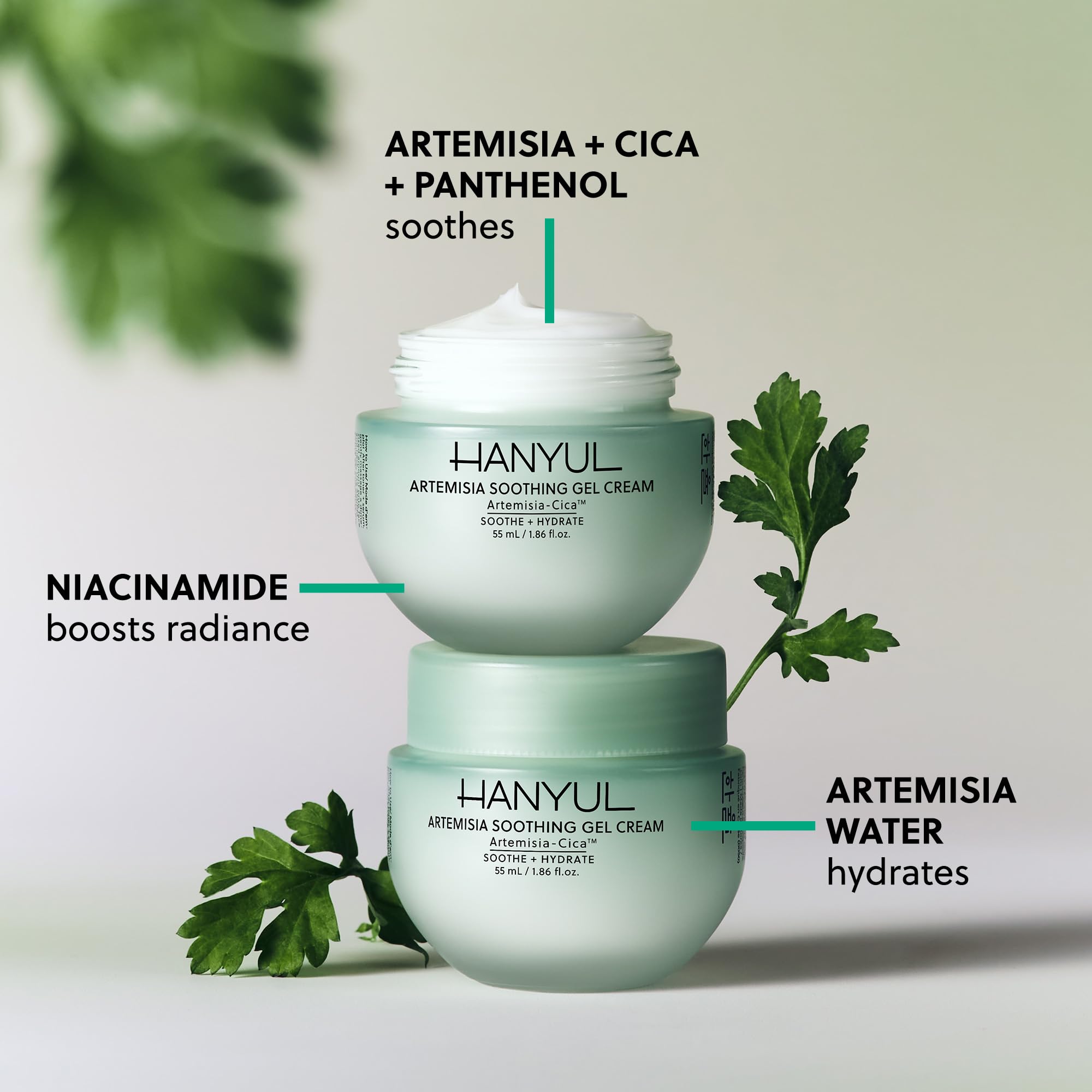 Hanyul Artemisia Soothing Gel Cream texture close-up shows refreshing gel.