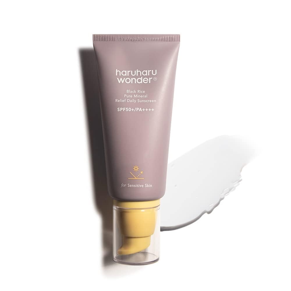 HARUHARU Wonder Black Rice sunscreen bottle front for daily protection.