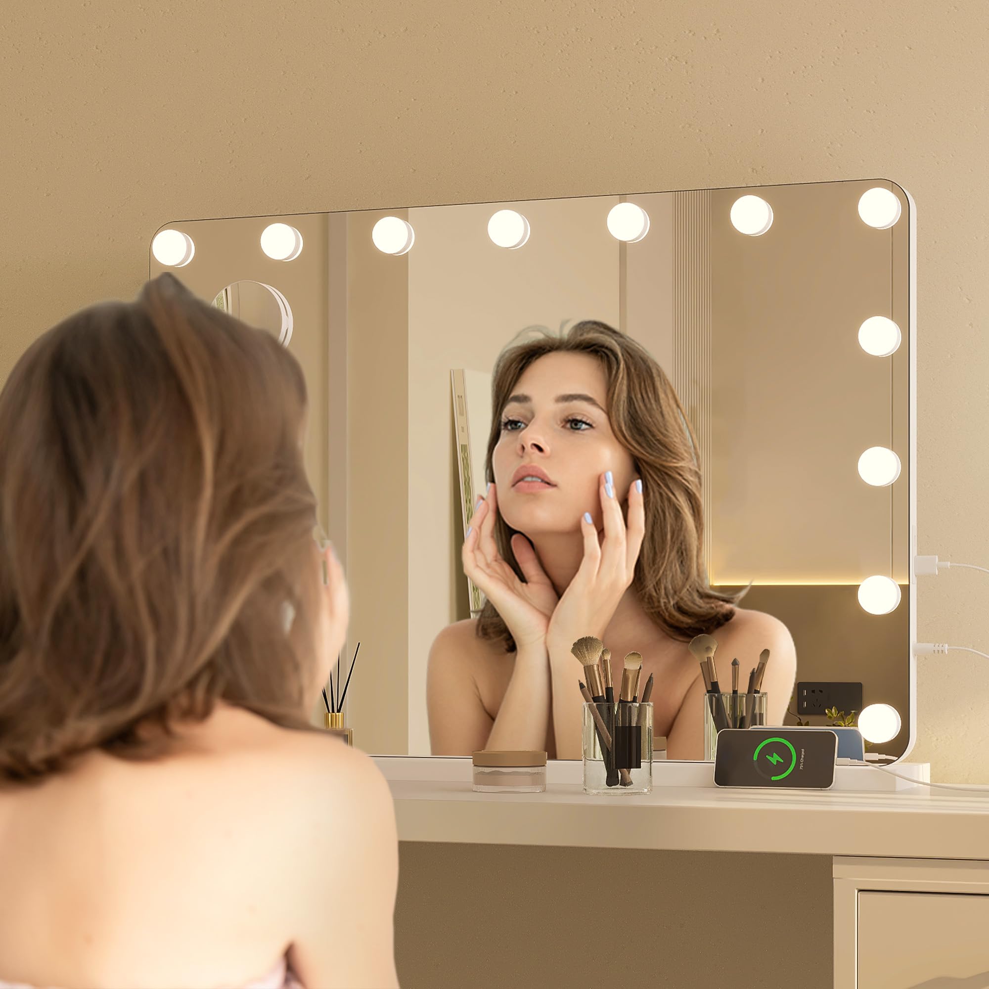 Hasipu Hollywood mirror with three color modes for versatile lighting