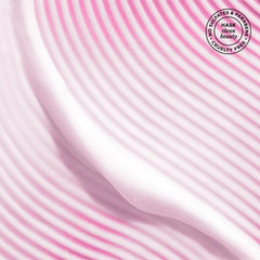 Deep conditioner packette close-up shows rich, silky texture.