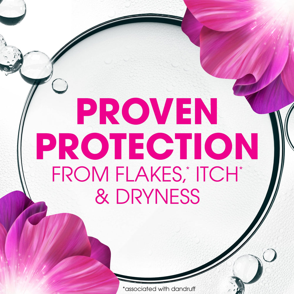 Head & Shoulders Smooth & Silky conditioner bottle for detangling and sleek hair.