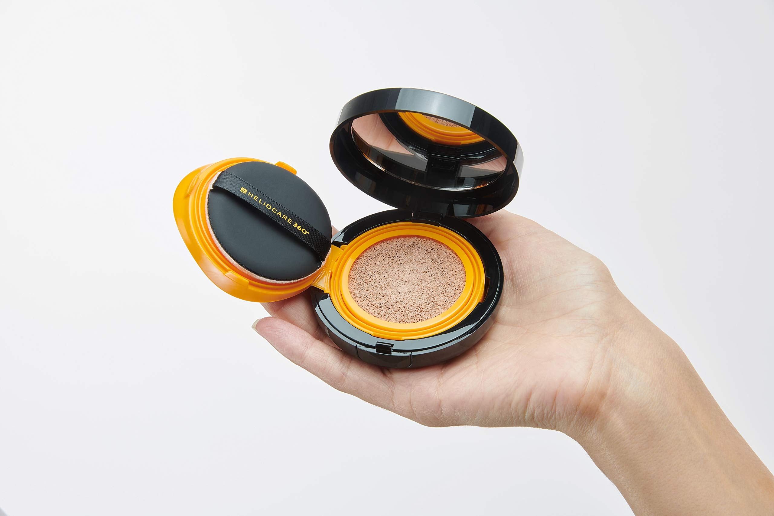 Heliocare 360 color cushion SPF50+ protection for on-the-go touch-ups.