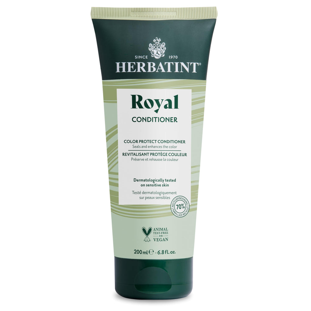 Herbatint Royal Conditioner bottle with Aloe Vera for color-safe hydration and softness.