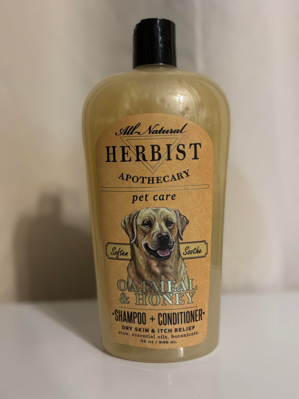 HERBIST exfoliating wash with raw sugar and pumice for smoother skin.