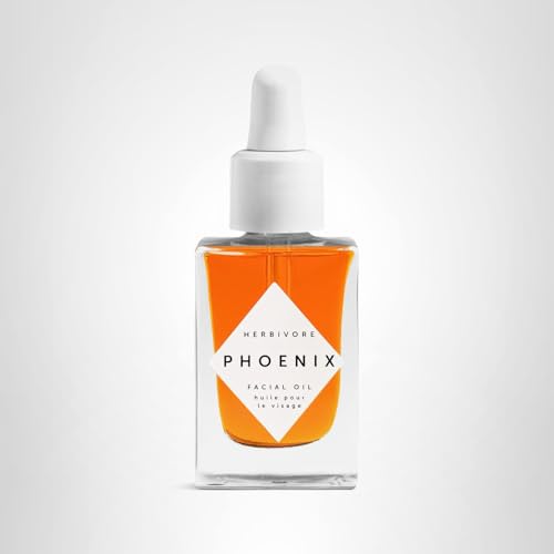 Eco packaging highlights vegan and cruelty-free values for responsible skincare.