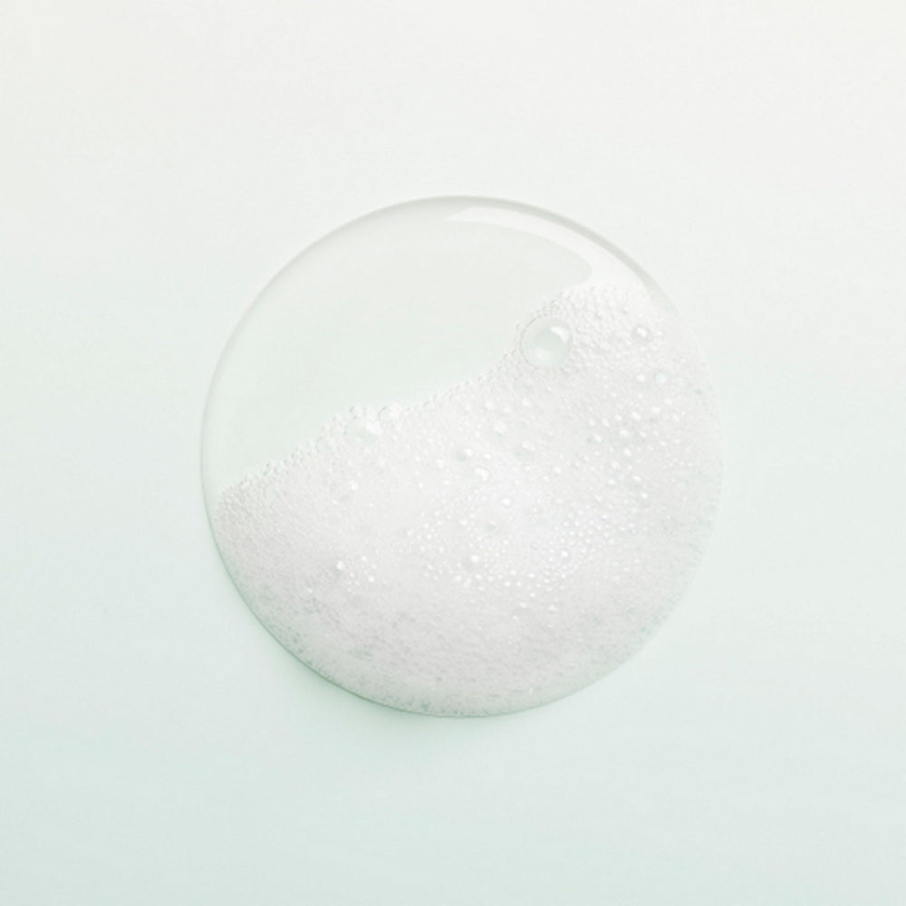 Hermès Eau d'Orange Verte foamy-lather bottle demonstrates generous cleansing and easy rinse