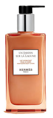 Hermès Un Jardin sur la Lagune moisturizing lotion bottle and pump close-up for quick absorption