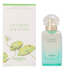 Hermès Un Jardin Sur Le Nil bottle close-up for daily refreshing wear.