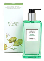 Close-up of the refill pack for Hermès Un Jardin Sur Le Nil shower gel.